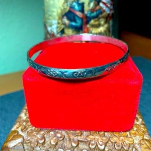 Vintage Sterling Silver Bangle